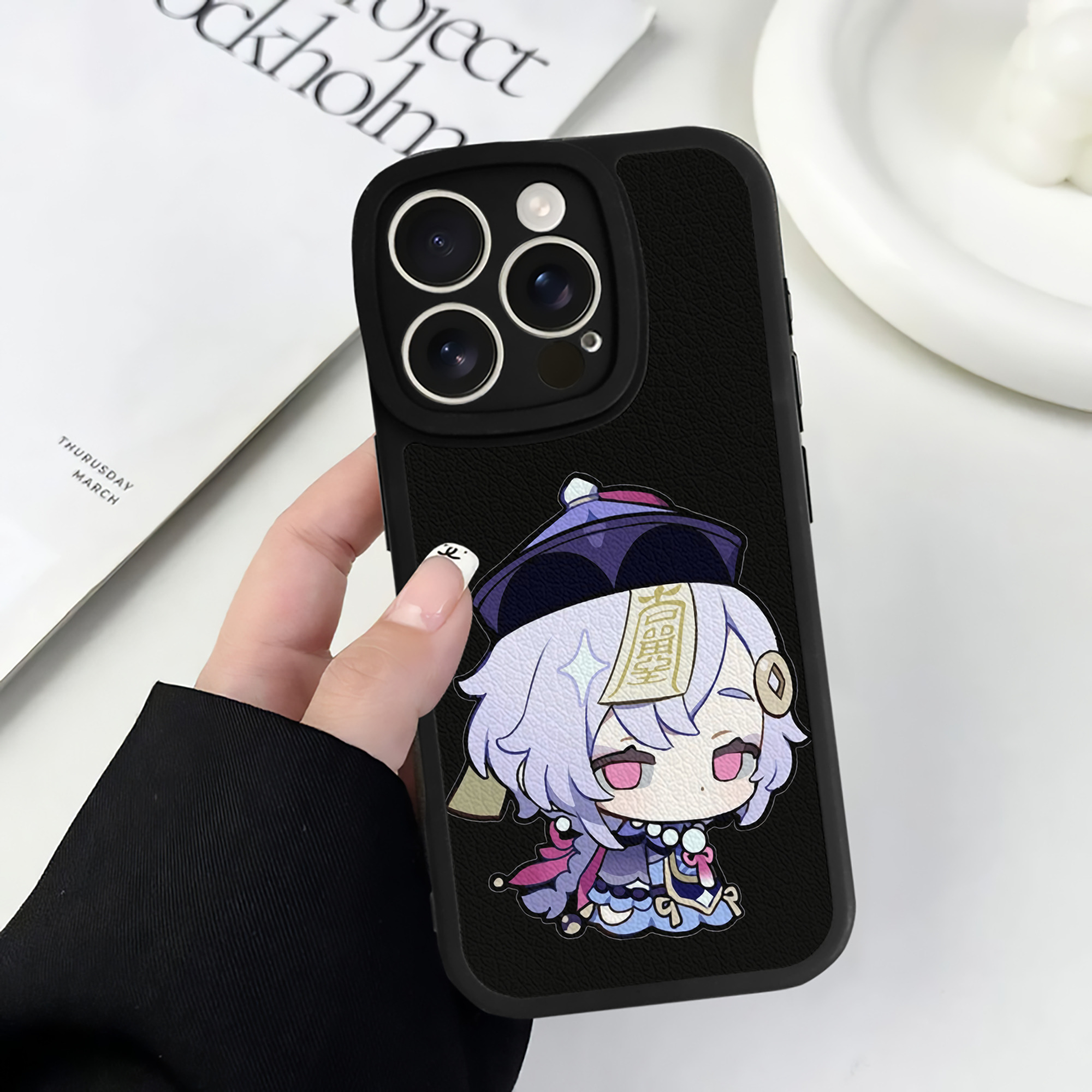 げんし神 七七 なな  genshin Nana 【iPhone 16シリーズ対応】シリコンスマホケース（レザー調） 材質：シリコン
